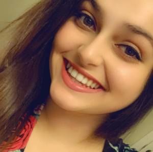 Meet your Posher, Loraine